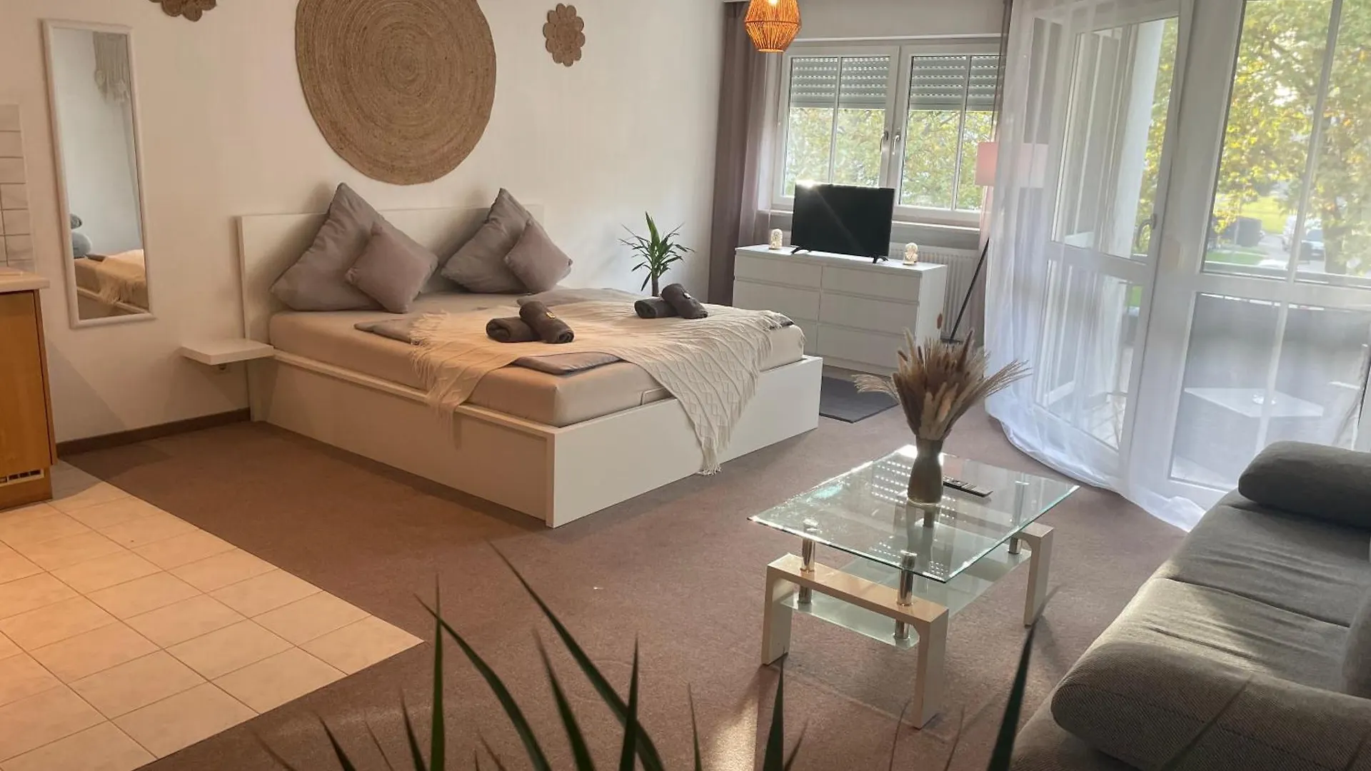 Kingsize Bett Boho Apartment Mit Tiefgarage Naehe Salzburg Freilassing
