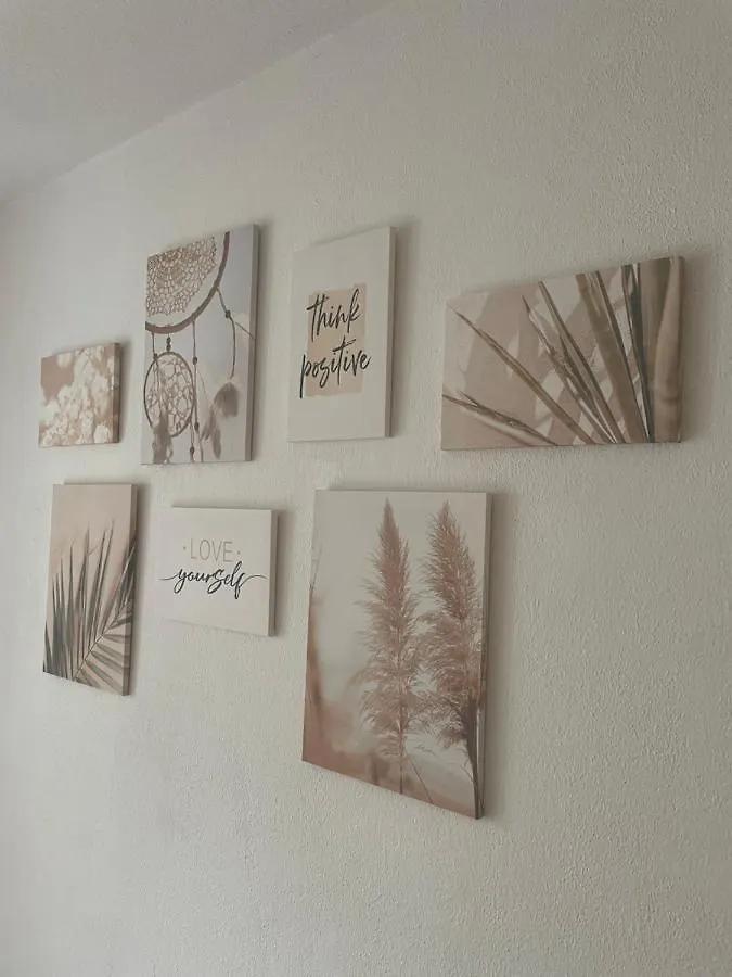Kingsize Bett Boho Apartment Mit Tiefgarage Naehe Salzburg Freilassing 0*,  Duitsland